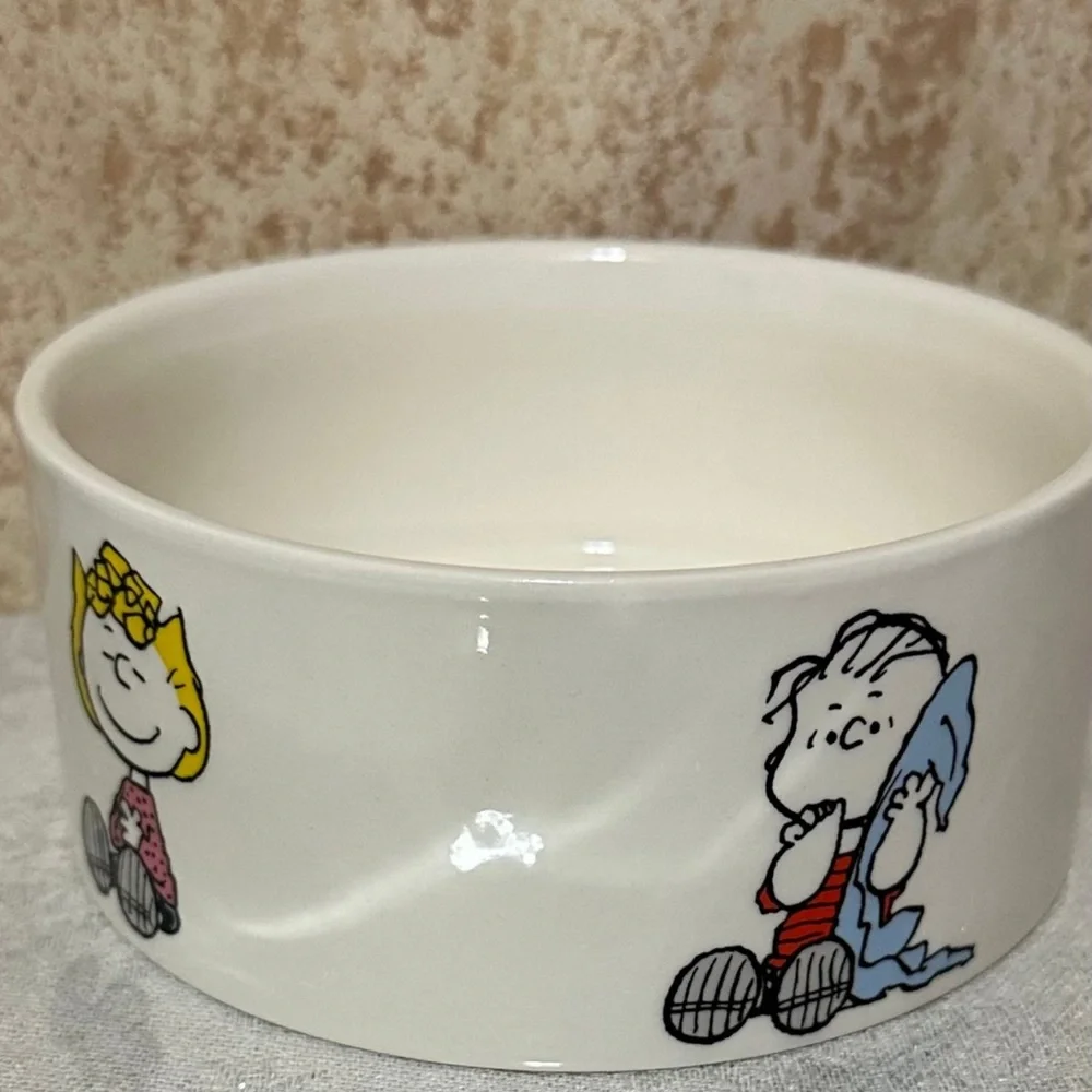 Peanuts White Ceramic Pet Bowls with Snoopy & Friends